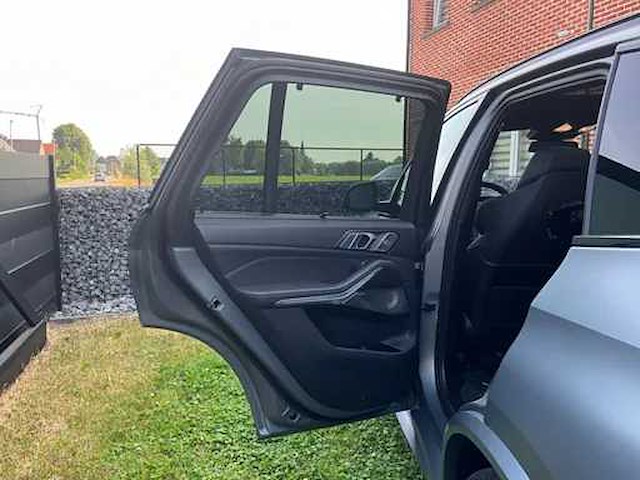 2024 bmw x5 xdrive50e - personenauto - afbeelding 31 van  65