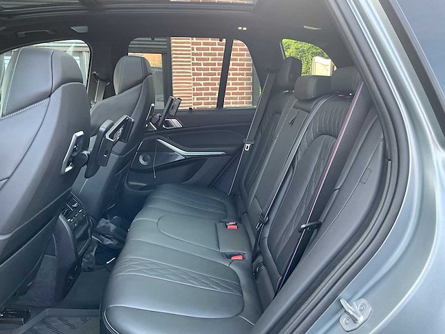 2024 bmw x5 xdrive50e - personenauto - afbeelding 33 van  65