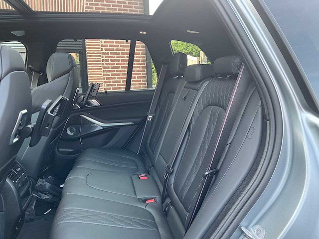 2024 bmw x5 xdrive50e - personenauto - afbeelding 12 van  37