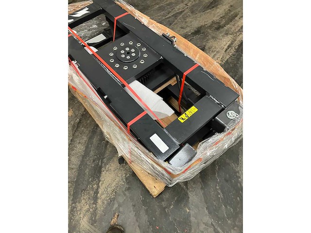 2024 cam 180 • rotator met arm klasse fem 3 - afbeelding 23 van  23