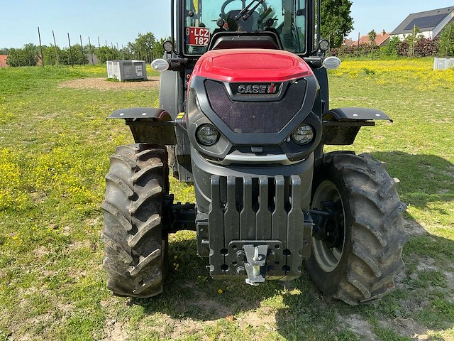 2024 case quantum 100f smalspoor- en compacttractor - afbeelding 2 van  29