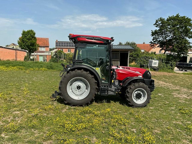 2024 case quantum 100f smalspoor- en compacttractor - afbeelding 27 van  29