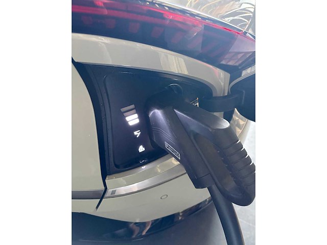 2024 combine 100 kwh batterijopslag met 70kw dc ev lader en 25kw pv omvormer - afbeelding 3 van  14