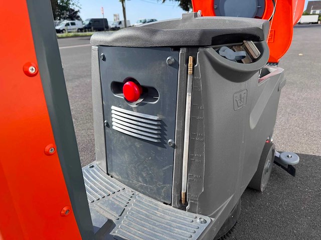 2024 daewoo dafr70 vloerreiniger / zitschrobmachine - afbeelding 2 van  13