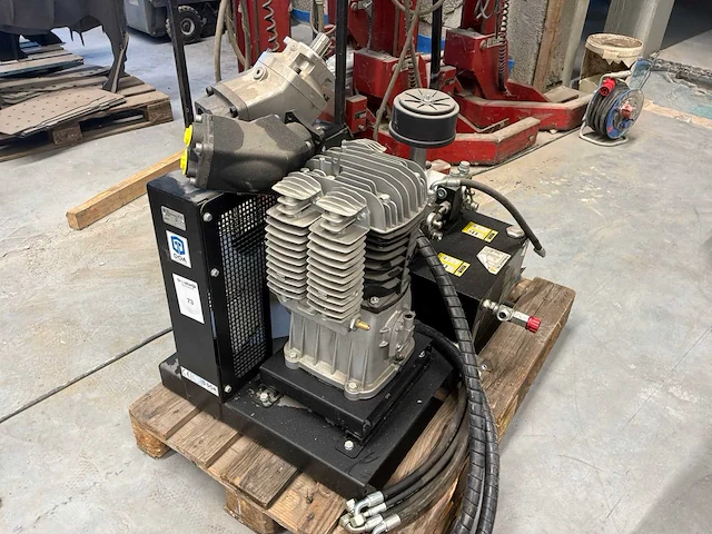 2024 doa ch100 oem zuigercompressor hydraulisch aangedreven - afbeelding 1 van  7
