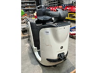 2024 fenwick linde p30 industriële trekker - afbeelding 3 van  10