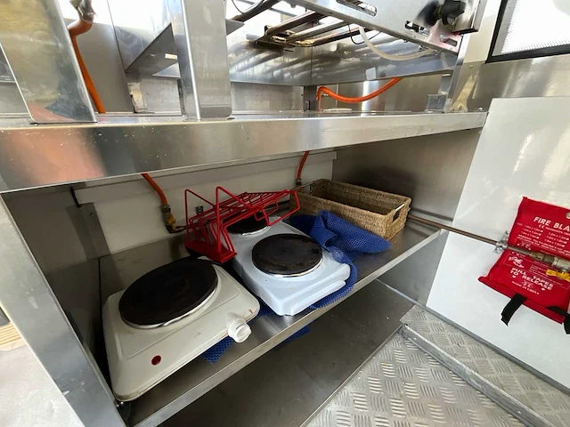 2024 food en eventtrailers 220/200 - afbeelding 28 van  52