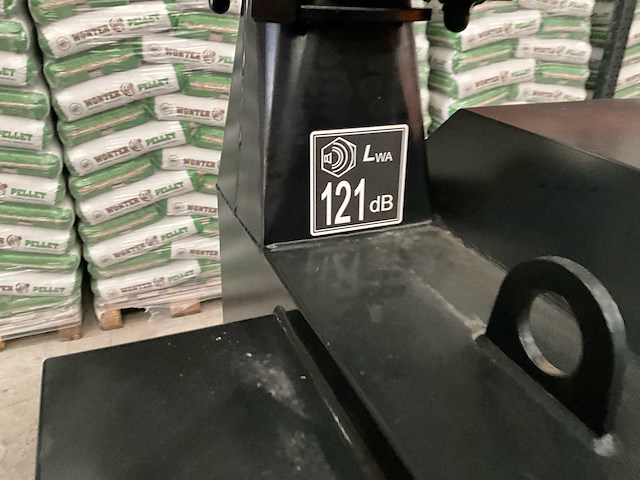 2024 först tr8d - rups-houtversnipperaar - afbeelding 24 van  30