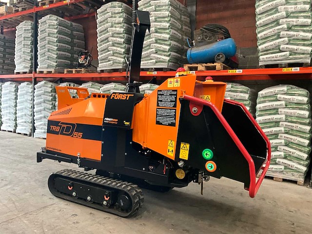 2024 först tr8d - rups-houtversnipperaar - afbeelding 25 van  30