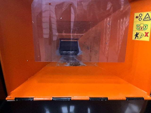 2024 först tr8d - rups-houtversnipperaar - afbeelding 28 van  30