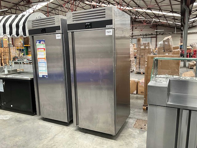 2024 ggm gastro bkfe8060d rvs koelkast - afbeelding 1 van  8