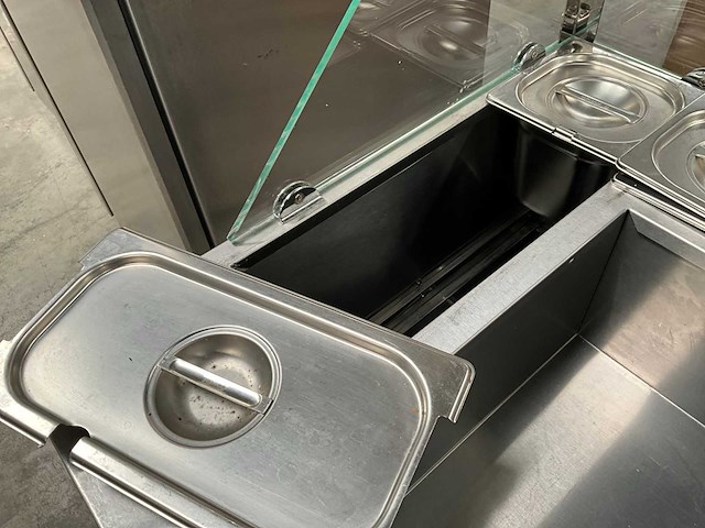 2024 ggm gastro zbf127d mobiele saladette - afbeelding 11 van  13