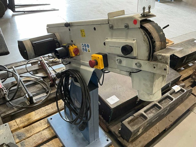 2024 hbm 75x200 backstand bandschuurmachine - afbeelding 3 van  5