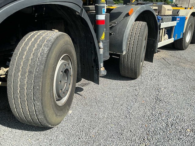 2024 iveco x-way 460 vrachtwagen met mec containerhaaksysteem en copma kraan - afbeelding 25 van  38