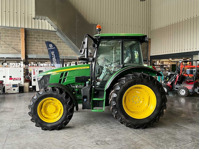 2024 john-deere 5100 m 4wd landbouwtractor - afbeelding 12 van  39