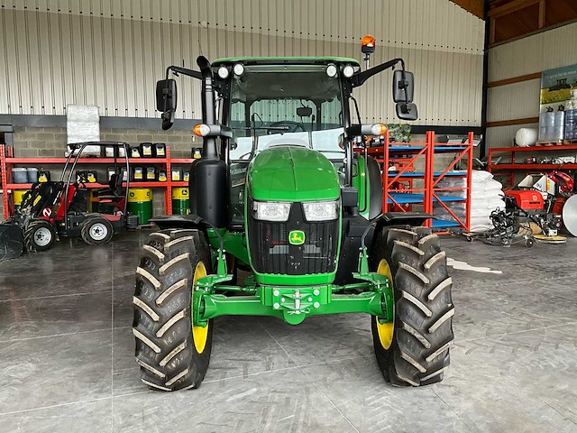 2024 john-deere 5100 m 4wd landbouwtractor - afbeelding 38 van  39