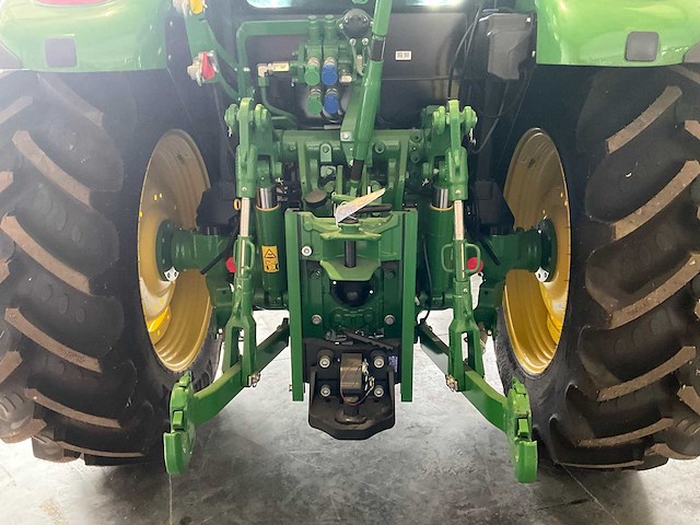 2024 john-deere 5100 m 4wd landbouwtractor - afbeelding 11 van  37