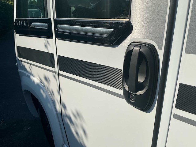 2024 knaus r12 k250/5 integraalcamper - afbeelding 18 van  58