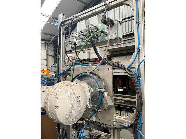 2024 kuka quantec-2 kr 210 r2700 industriële robot - afbeelding 17 van  18
