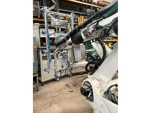 2024 kuka quantec-2 kr 210 r2700 industriële robot - afbeelding 9 van  13