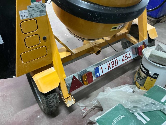 2024 lisprene lis t360 betonmolen - afbeelding 2 van  4