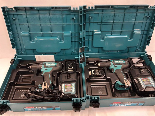 2024 makita df333d schroefboormachine (2x) - afbeelding 1 van  7
