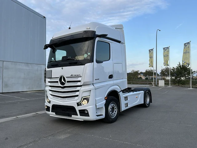 2024 mercedes actros bigspace vrachtwagen - afbeelding 1 van  36