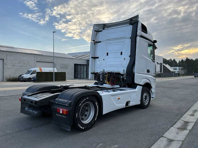 2024 mercedes actros bigspace vrachtwagen - afbeelding 32 van  36