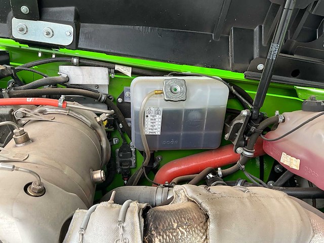 2024 merlo p40.14plus verreiker met bijhorende kooi en lier - afbeelding 68 van  86