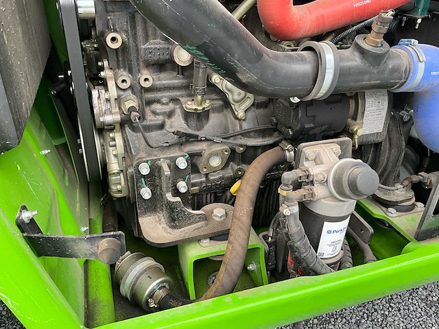 2024 merlo p40.14plus verreiker met bijhorende kooi en lier - afbeelding 61 van  78