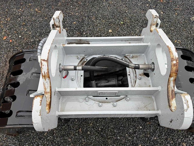 2024 pladdet psr0301152 sorteergrijper voor draaikantelstuk of rotor - afbeelding 1 van  6