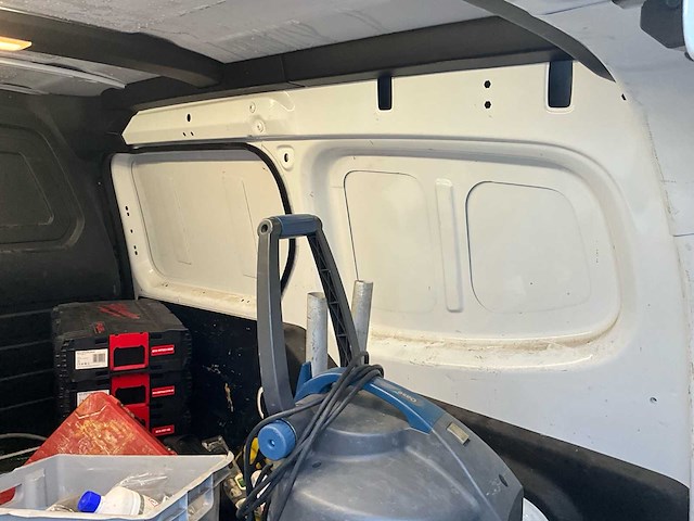 2024 renault kangoo van e-tech electric (lichte vrachtwagen) - afbeelding 15 van  32