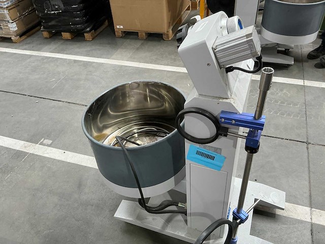 2024 rotary evaporator r-1050 rotatieverdamper - afbeelding 3 van  7
