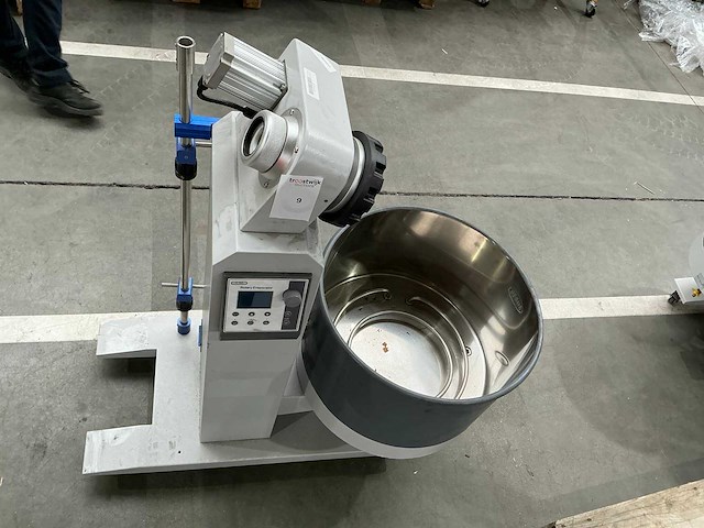 2024 rotary evaporator r-1050 rotatieverdamper - afbeelding 3 van  7