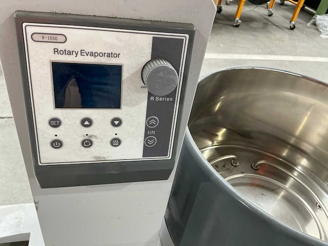 2024 rotary evaporator r-1050 rotatieverdamper - afbeelding 5 van  7
