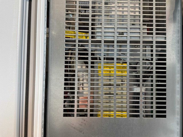 2024 siemens sinamics g150sc a 400v/200 kw industriële frequentieomvormer - afbeelding 10 van  19