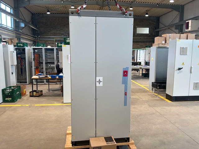 2024 siemens sinamics g150sc a 400v/200 kw industriële frequentieomvormer - afbeelding 15 van  19