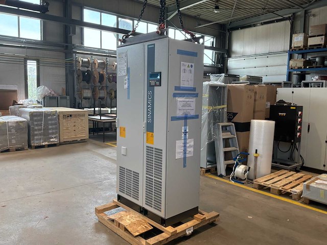 2024 siemens sinamics g150sc een 400v/315 kw industriële frequentieomvormer - afbeelding 1 van  20
