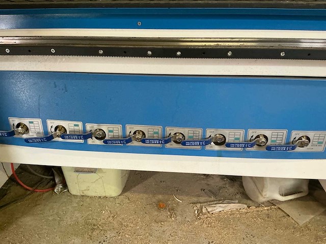 2024 songli cnc-freesmachine - afbeelding 7 van  11