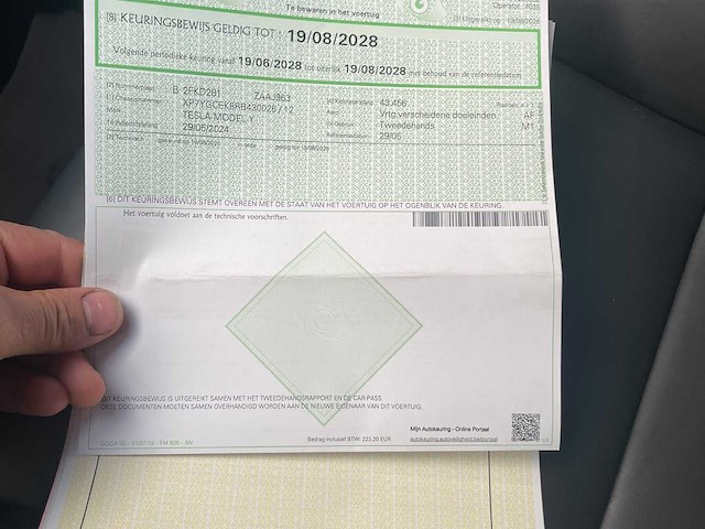 2024 tesla model y long dual range personenauto - afbeelding 8 van  17