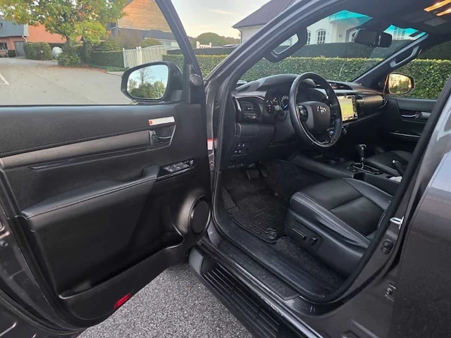 2024 toyota hilux 2.8 d-4d turbo car - afbeelding 10 van  26