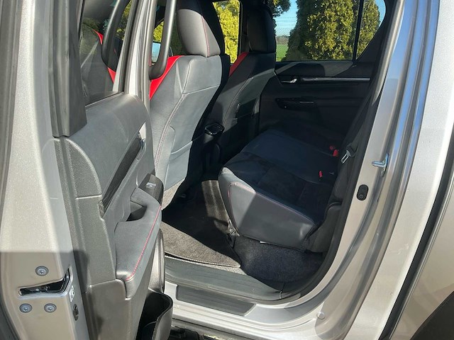 2024 toyota hilux gr sport personenauto - afbeelding 11 van  41