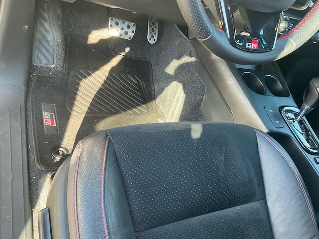 2024 toyota hilux gr sport personenauto - afbeelding 15 van  41