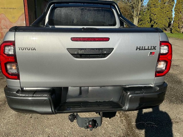 2024 toyota hilux gr sport personenauto - afbeelding 39 van  41