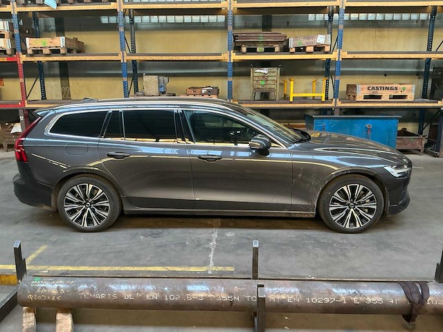 2024 volvo v60 t8 plug-in hybrid personenauto - afbeelding 17 van  22