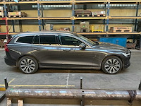 2024 volvo v60 t8 plug-in hybrid personenauto - afbeelding 17 van  22