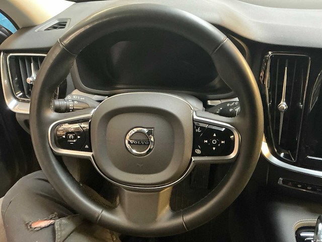 2024 volvo v60 t8 plug-in hybrid personenauto - afbeelding 7 van  22