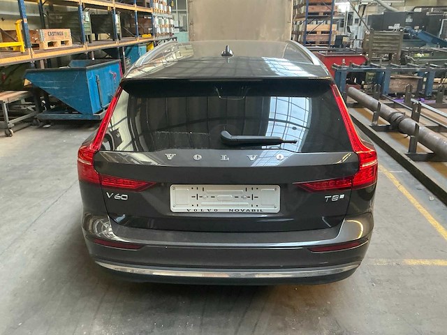 2024 volvo v60 t8 plug-in hybrid personenauto - afbeelding 19 van  22