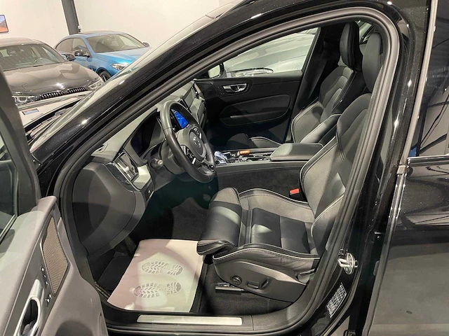 2024 volvo xc60 2.0i r-design personenauto - afbeelding 20 van  20
