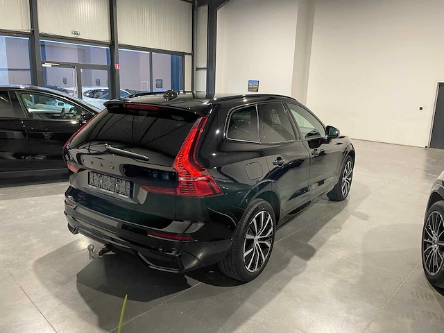 2024 volvo xc60 2.0i r-design personenauto - afbeelding 18 van  20